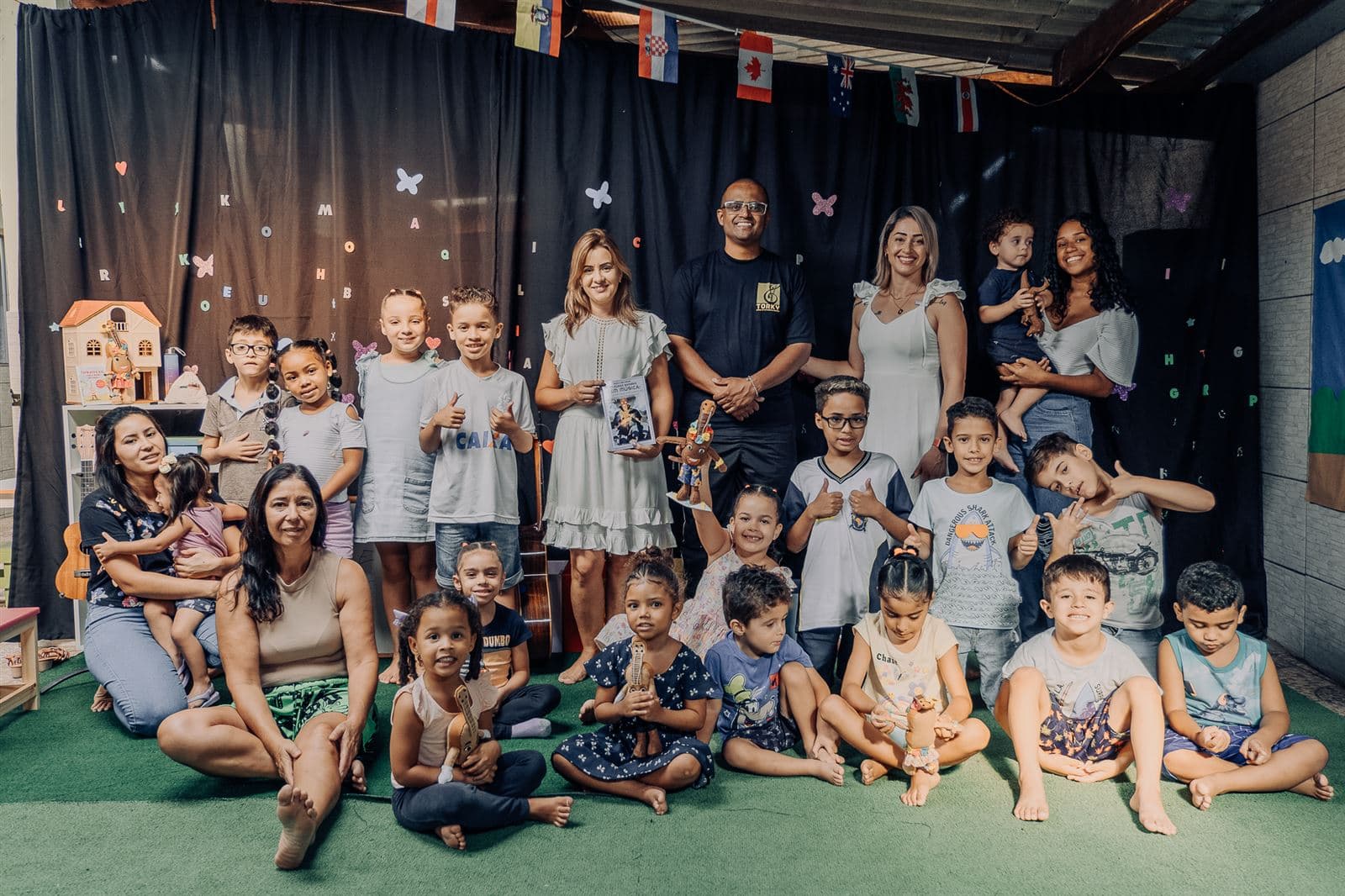 Turma reunida no projeto Alfabetizando com a Música